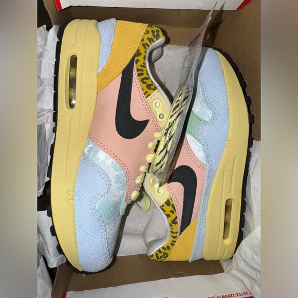 Nike Air Max Women’s size 5 - Picture 2 of 3